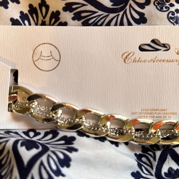 Chloe’s Accessory Silver Necklace in silver lead compliant - Picture 3 of 8